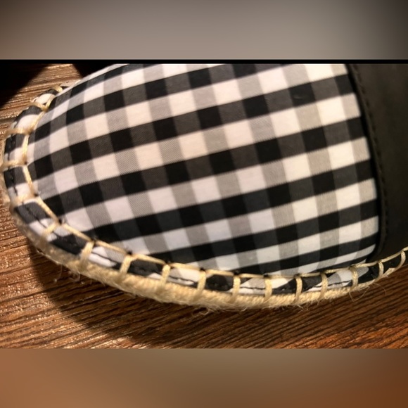 NWOT St John’s Bay Gingham Espadrilles. Size 7.5. - Picture 11 of 13